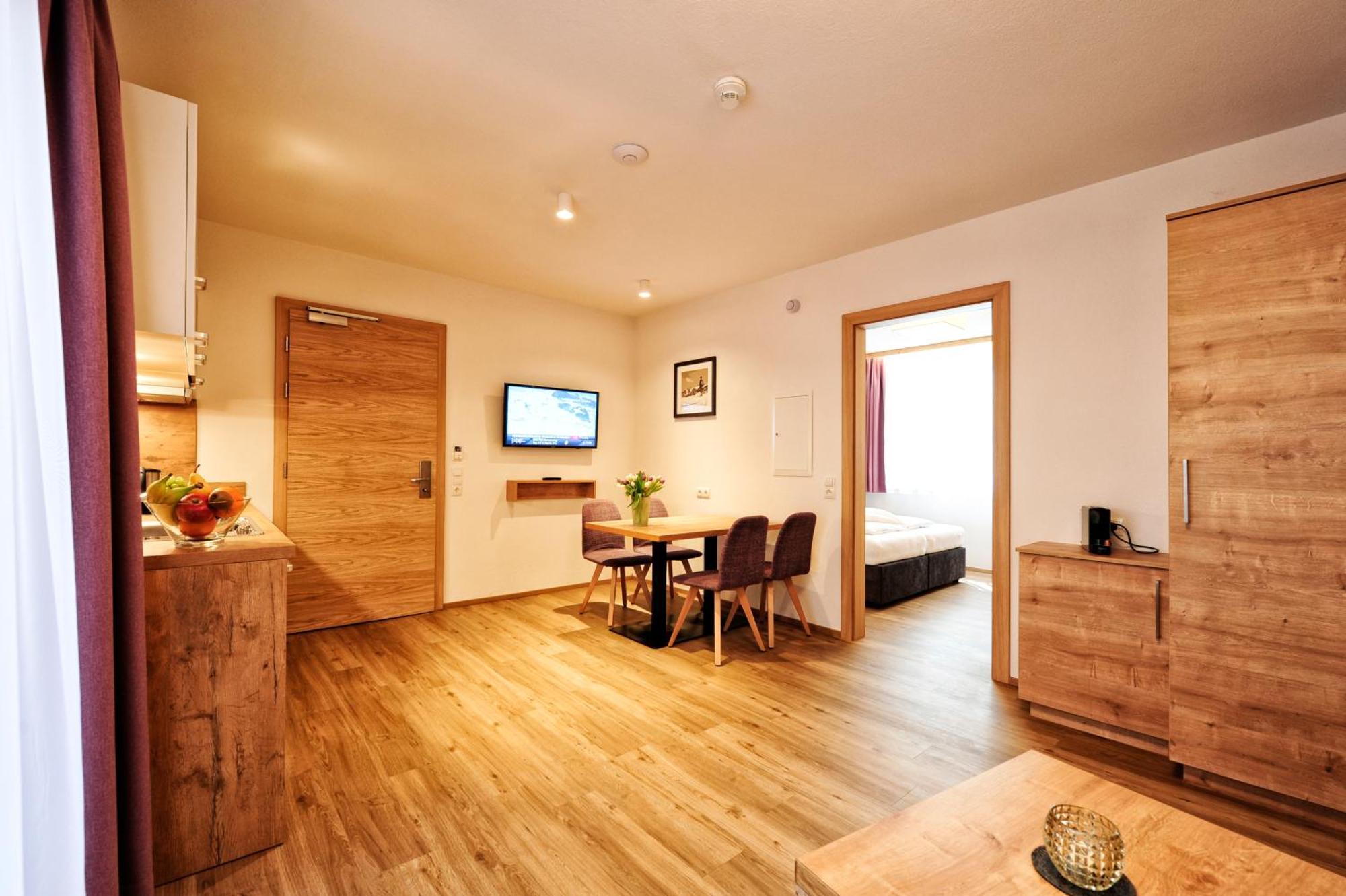 אישגל Amaris Apartments חדר תמונה